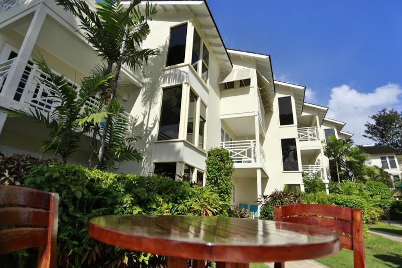 Treasure Beach Art Hotel, An Autograph Collection All-Inclusive Resort (Adults Only) Saint James Exterior photo